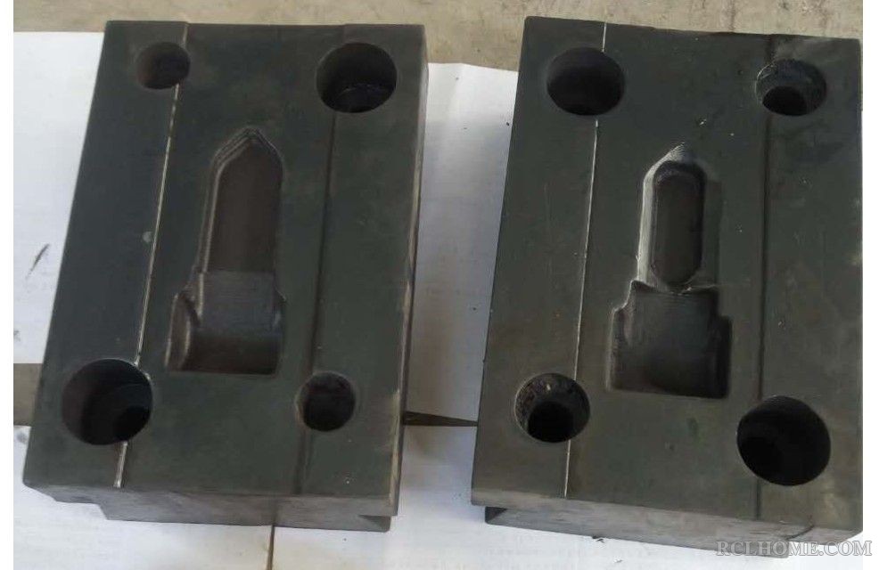 第一炉锻模少无白亮层渗氮 后续氧化试验.jpg